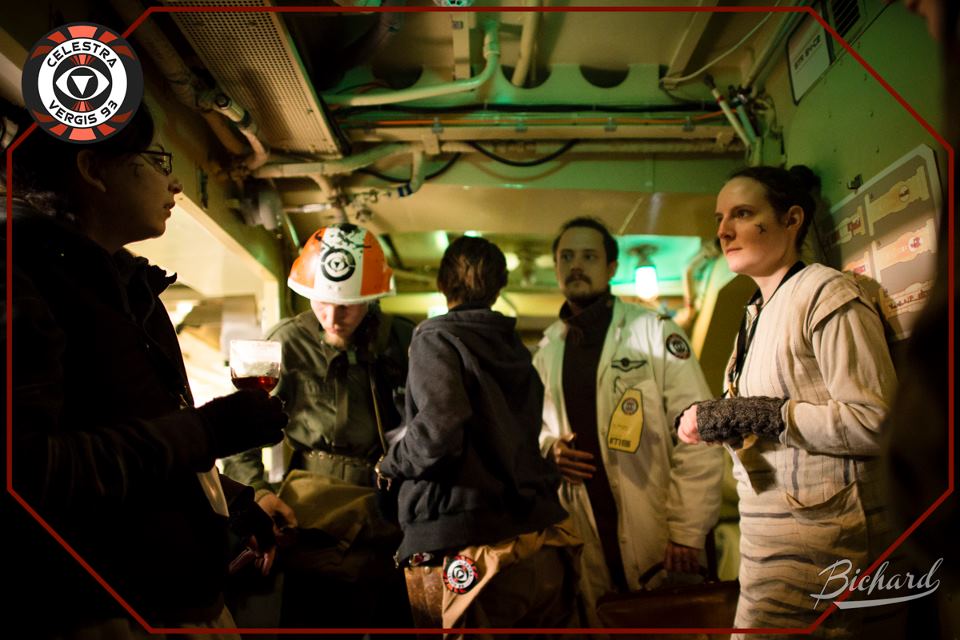 People in the halls. Photo: John-Paul Bichard (CC-NC-ND)