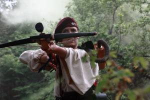 Leutnant Weiss getting ready for her next shot. Ingame. Photo: Eva Wei